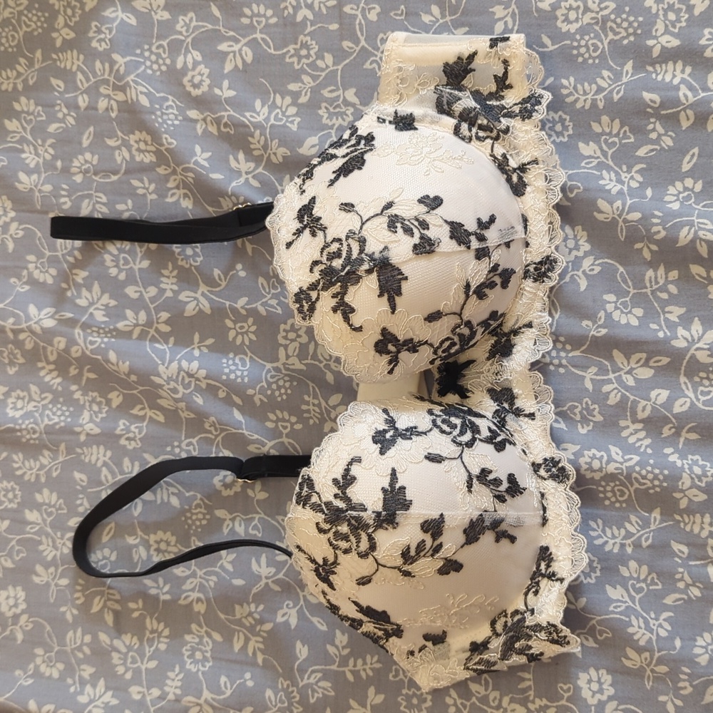 Victoria secret bra, size 34B, white and black lace with velvet straps